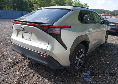 2024 Toyota Bz4X Xle z USA, uszkodzony, nr VIN JTMABACAXRA087695